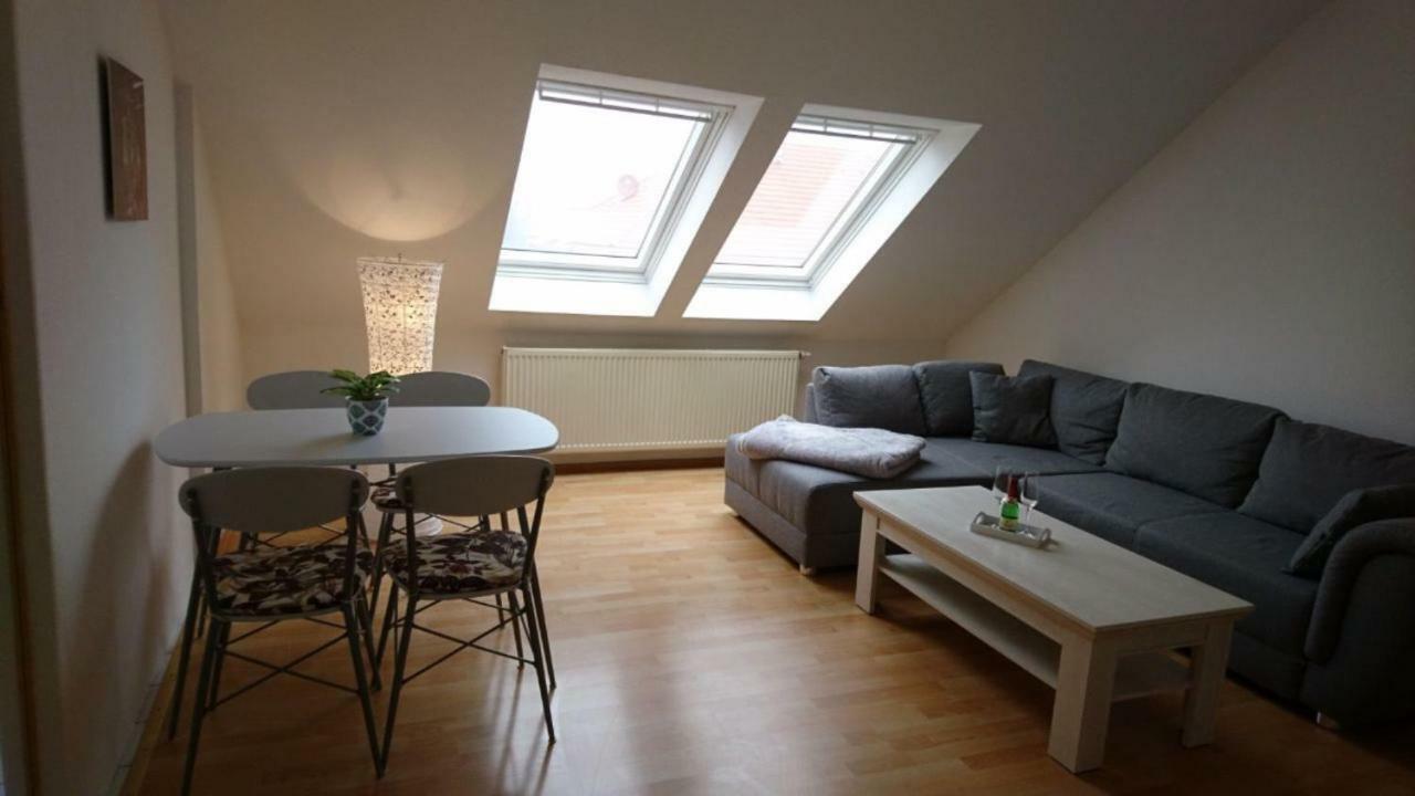 Ferienwohnung Mit Domblick 萨勒河畔瑙姆堡 外观 照片